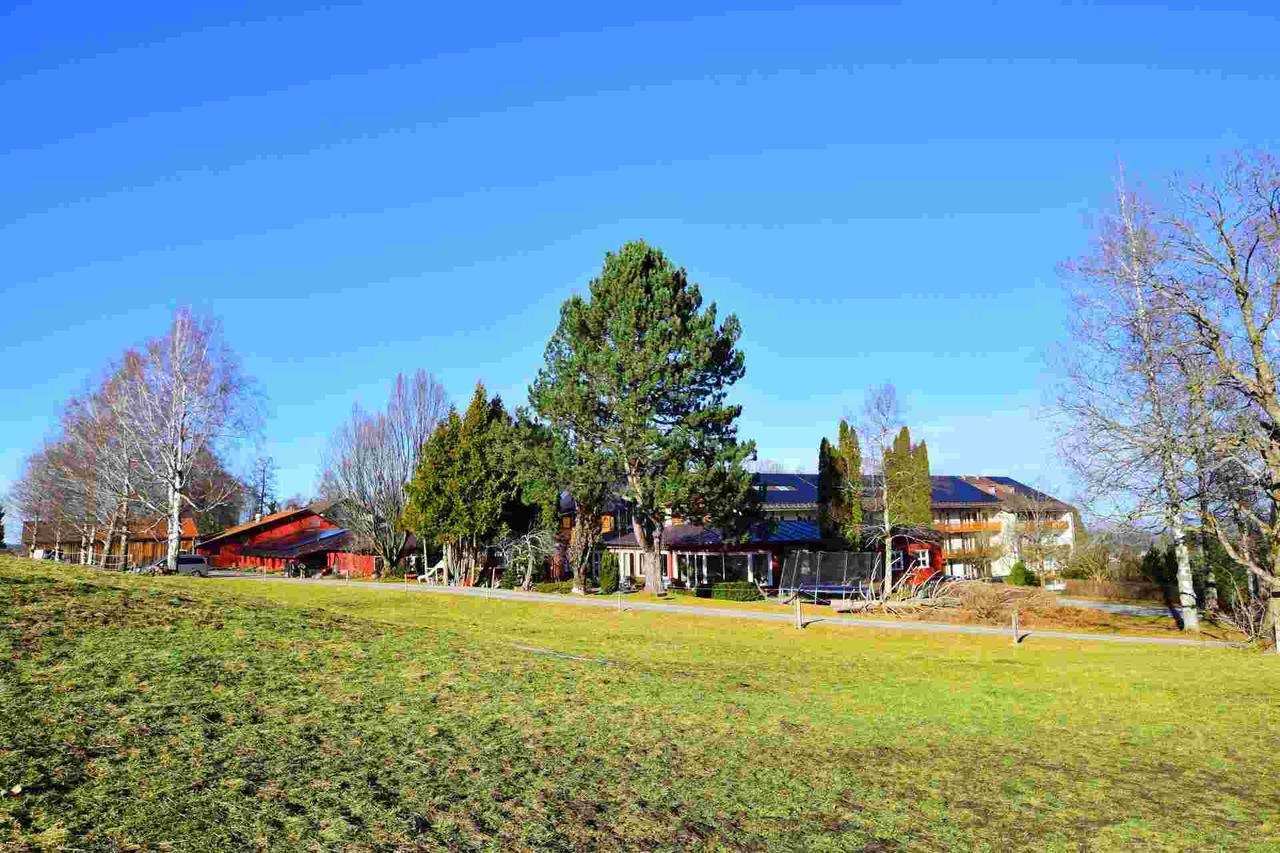 Seinz Wisdom Resort - Bio-Hotel Vegan-Vegetarisch Бад Колгруб Екстериор снимка